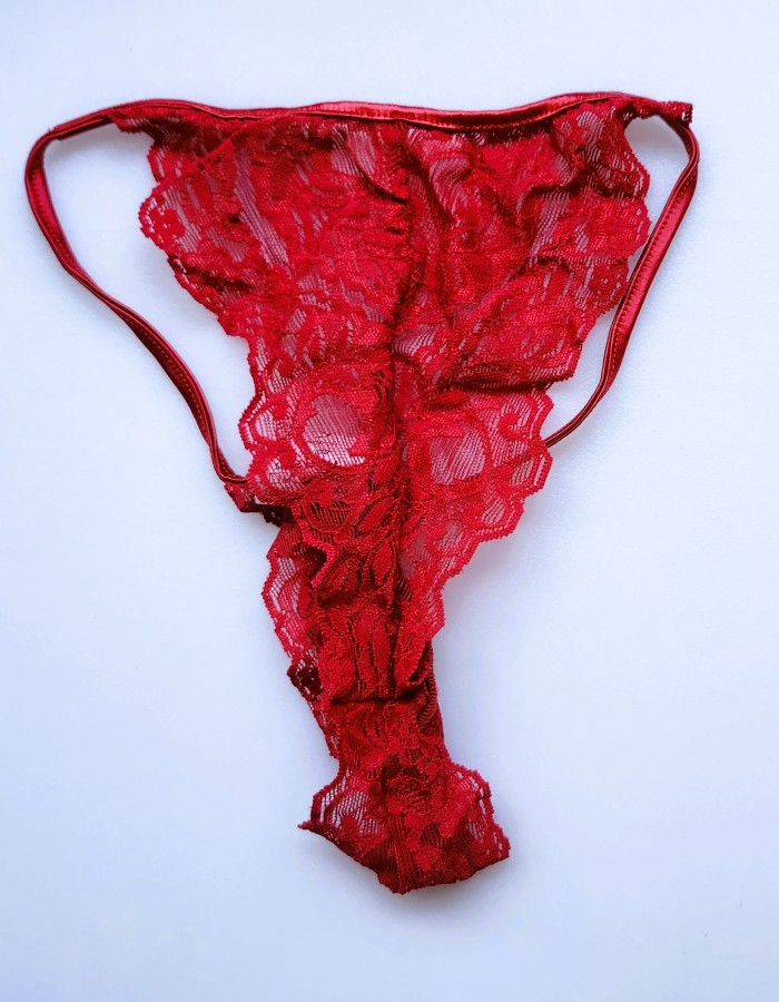 Ein Kuss der Liebe - Lace G String Panty