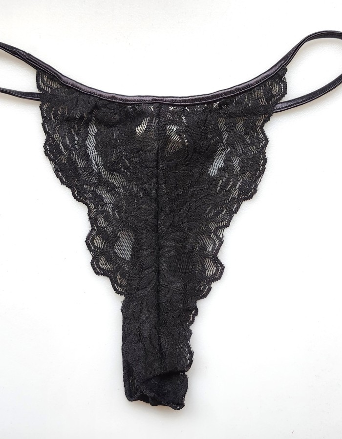 Ein Kuss der Liebe - Lace G String Panty