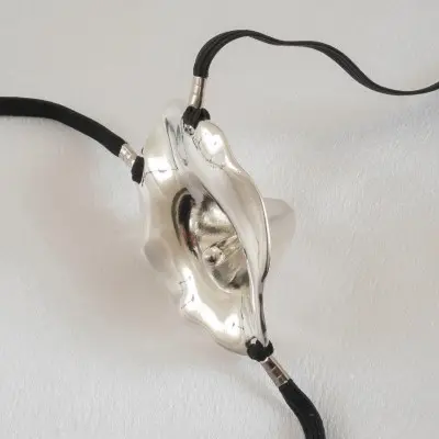 A l'Ombre des Demoiselles en Fleurs - Vaginal Flower Bloom Penetrating G-String in Silver