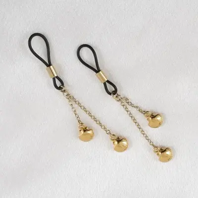Actaea - Gold Nipple Jewelry with Seashell Pendants