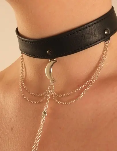 Ankhesenamun - Silver Moon Nipple Jewelry & Breast Chain