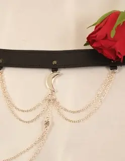 Ankhesenamun - Silver Moon Nipple Jewelry & Breast Chain