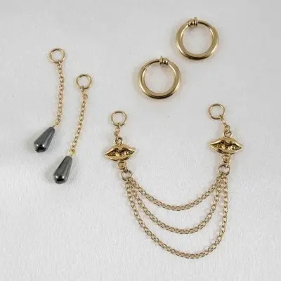 Baci - Non-Piercing Gold Kisses Labia Jewelry