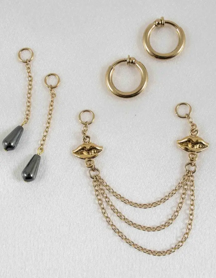 Baci - Non-Piercing Gold Kisses Labia Jewelry