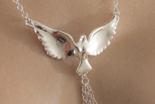 BodyBody.com Adds Outrageous crystal Bracelets to Its 2014 Sexy Jewelry Collection