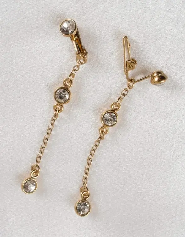 Bradamante - Gold Plate Non-Piercing Labia Clips