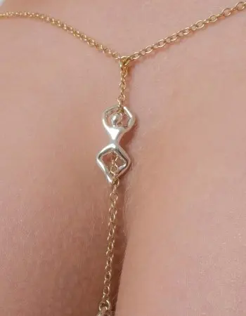 Breena - Pendant Waist Chain in Gold