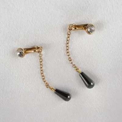Britomart - Gold Non-Piercing Labia Clips