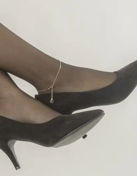 Gold Wrist or Ankle Chain With Crystal
