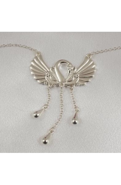 Swan Waist Chain with Dangling Pendants in Silver