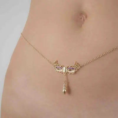 A Dreamed of City - Gold Venetian Love Mask Waist Chain