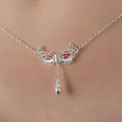 The Knot of Love - Silver Venetian Love Mask Waist Chain