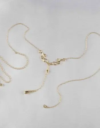 Human Behaviour - Gold Ornate Teardrop Pendant Waist Chain