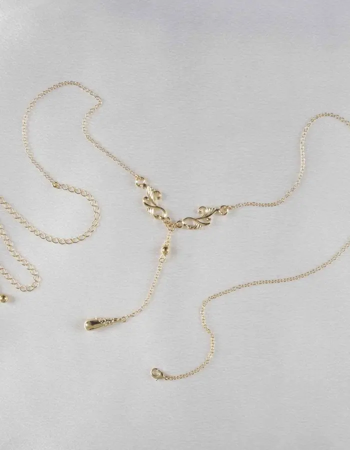 Human Behaviour - Gold Ornate Teardrop Pendant Waist Chain