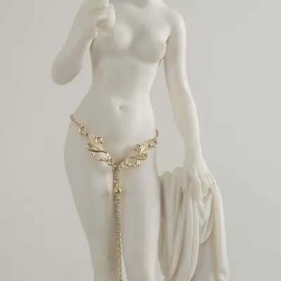 Human Behaviour - Gold Ornate Teardrop Pendant Waist Chain