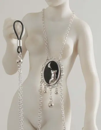 It's Oh So Quiet - Women's Moonlight Cameo Breast Chain Non-Piercing Nipple Rings in Silver