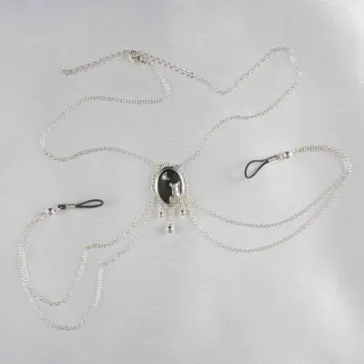 It's Oh So Quiet - Women's Moonlight Cameo Breast Chain Non-Piercing Nipple Rings in Silver
