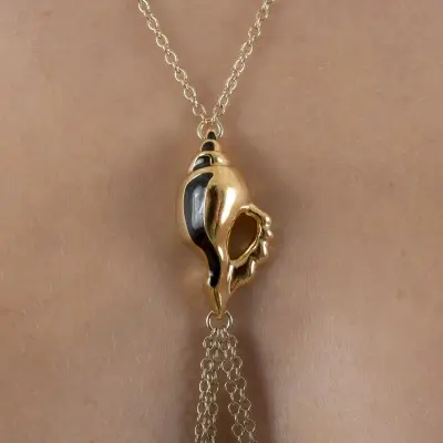 Coquillage - Gold Necklace with Nipple Rings