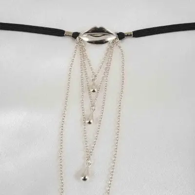 Delicate - Enticing Lips Silver Vagina Jewelry