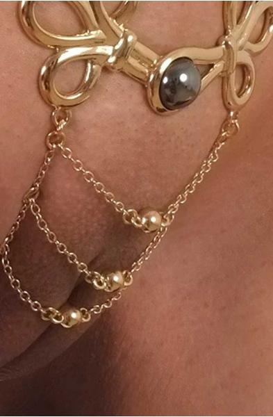 Elfengöttin - Gold Vagina Schmuck mit G-String