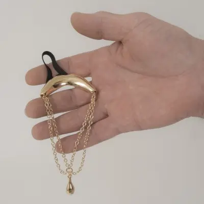 Go Deep - Men's Gold Kiss Penis Chain Bracelet with Pendant