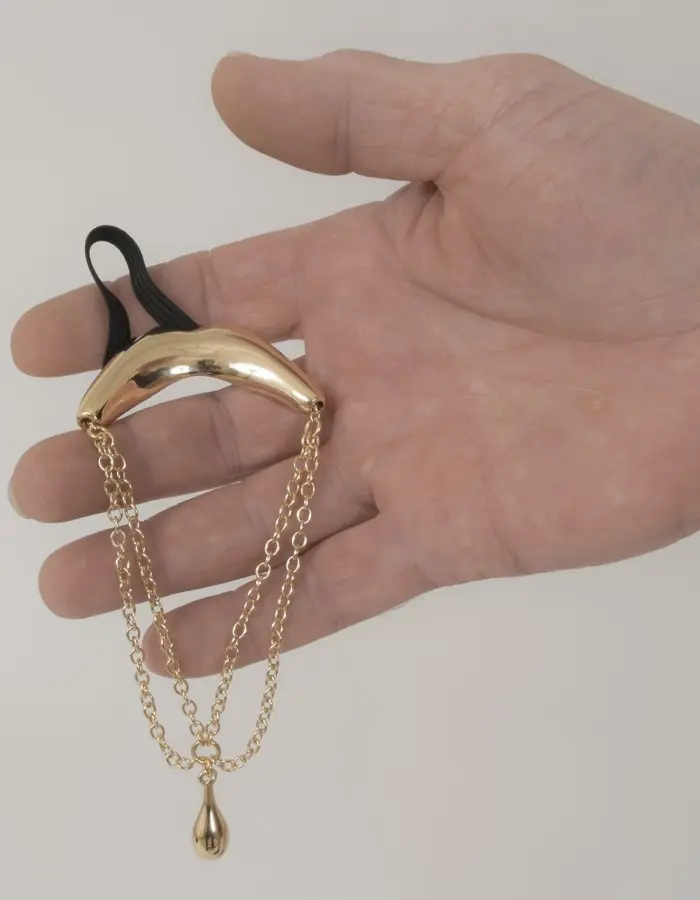 Go Deep - Men's Gold Kiss Penis Chain Bracelet with Pendant