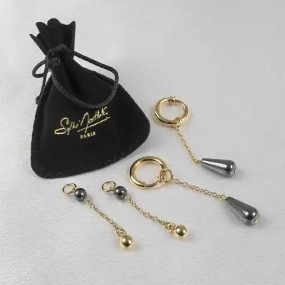 Gold and Black Non-Piercing Labia Jewelry