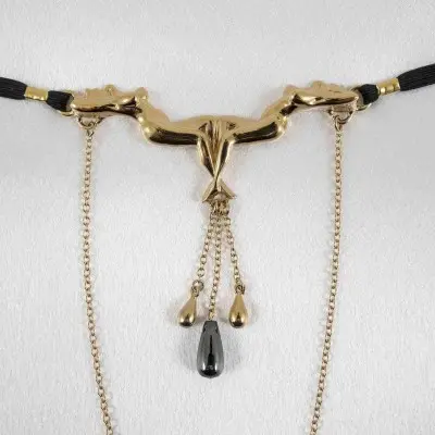 Gorgeous - Gold Vagina Jewelry with Nude Goddess Lovers