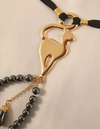Hatshepsut - Women's Gold G-String With Cat & Hematite Charms