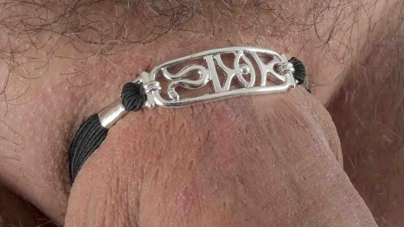 The Joys of Non-Piercing Jewelry