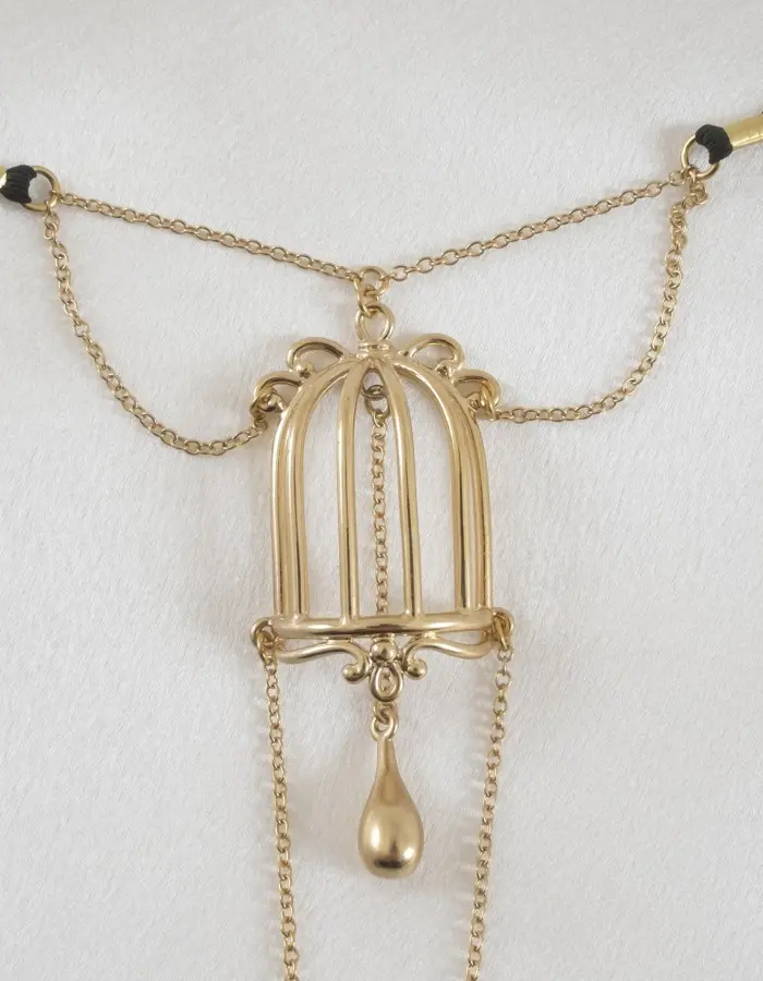 Kimberly - Women's Birdcage G-String with Pendant in Gold