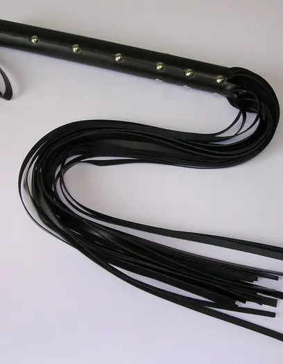 Leather Flogger Whip with 18 Strings and Thick Handle
