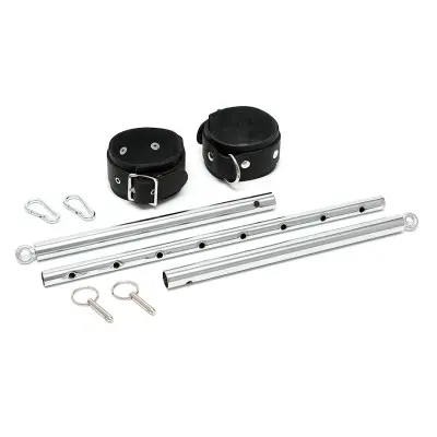 Leather Foot Cuffs With Detachable Spread Bar
