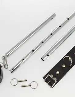Leather Foot Cuffs With Detachable Spread Bar