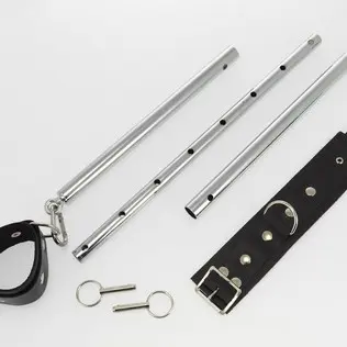 Leather Foot Cuffs With Detachable Spread Bar