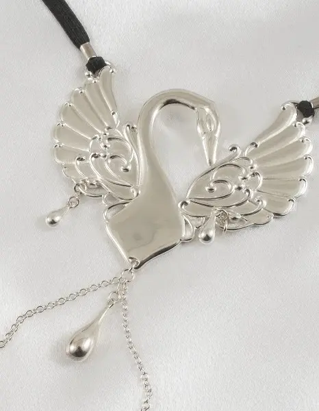 Lohengrin - Women's Caressing Swan G-String in Silver