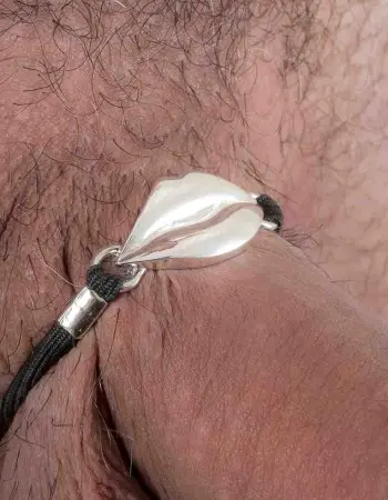 Look What You Made Me Do - Penis Bracelet with Silver Marilyn Lips