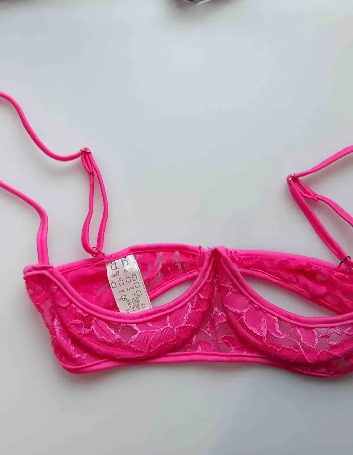 Mommie Dearest - Half-Cup Lace Bra