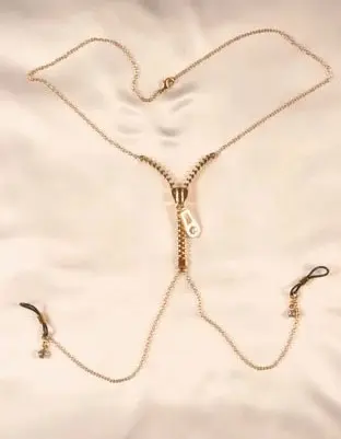 Naughty Girls - Gold Zipper Necklace with Nipple Clips