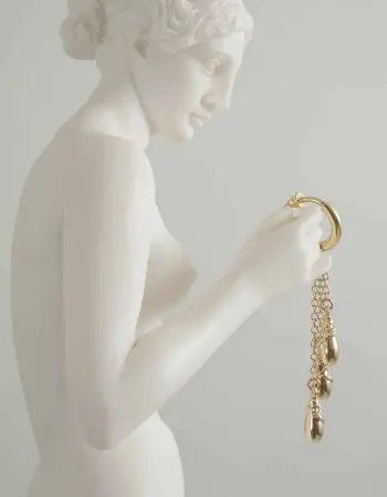 Big Time Sensuality - Non-Piercing Labia Rings with Triple Teardrop Pendants in Gold
