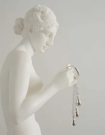 I Miss You - Non-Piercing Labia Rings with Triple Teardrop Pendants in Silver