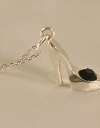 Parvarti - Silver Jeweled High Heel Chain Necklace