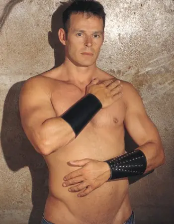 Plain Leather Arm Gauntlet
