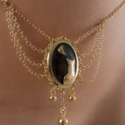 Promises in the Dark - Gold Moonlight Cameo Waist Chain