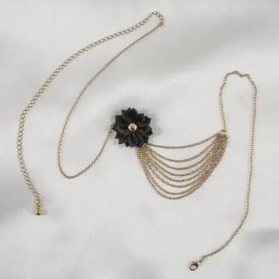 Rain - Gold Waist Chain With Bow and Draping Chains