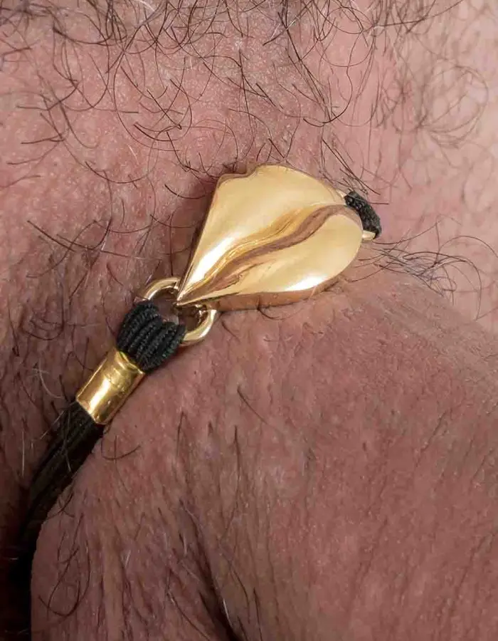Ready for It? - Penis Bracelet with Gold Marilyn Lips