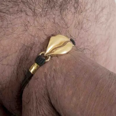Ready for It? - Penis Bracelet with Gold Marilyn Lips