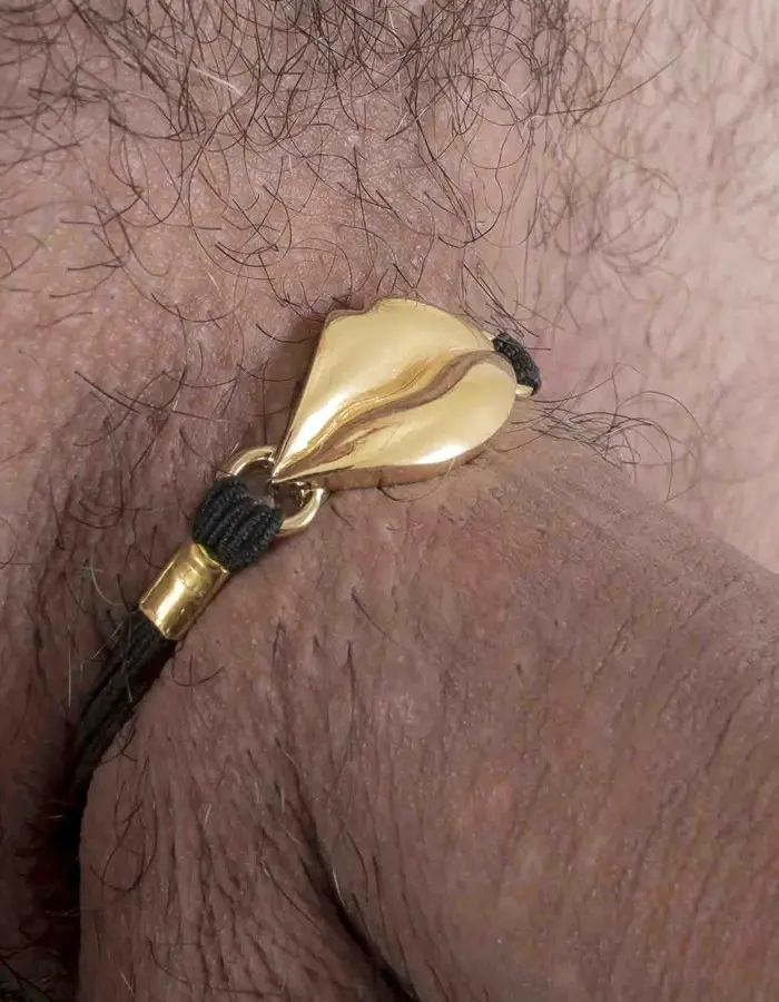 Ready for It? - Penis Bracelet with Gold Marilyn Lips