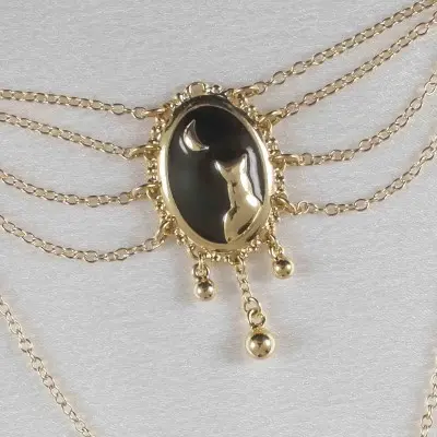 Arma - Women's Moonlight Cameo G-String with Pendants in Gold