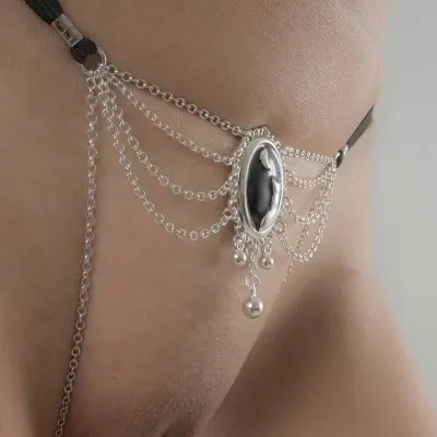 Artemis - Women's Moonlight Cameo G-String with Pendants in Silver
